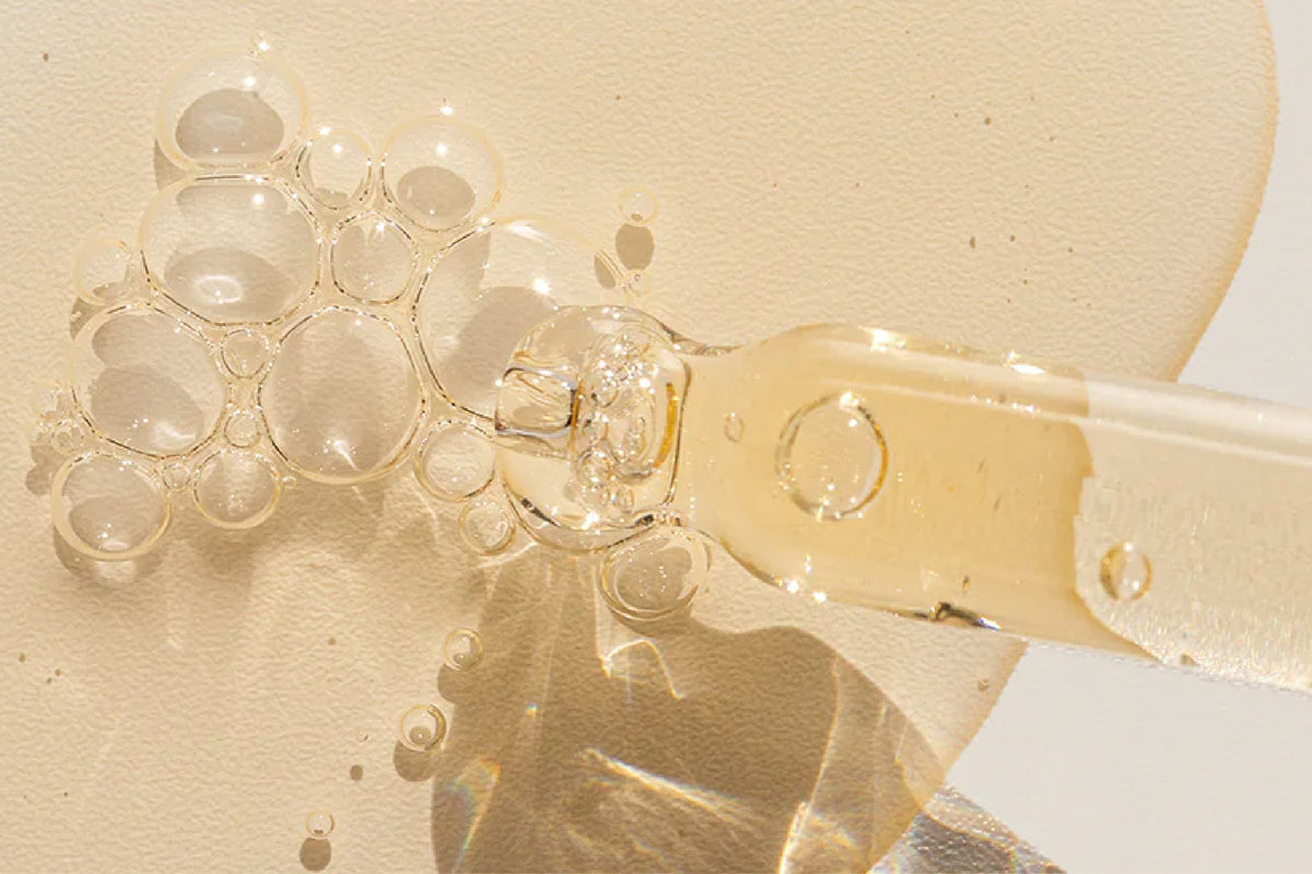 The Ultimate Guide to Vitamin C Serum: Benefits, Uses, and Tips