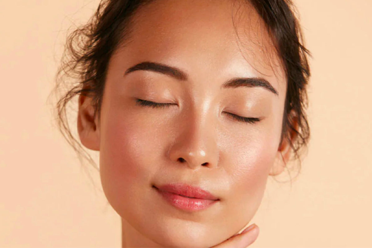 8 Tips To Hydrate Your Skin And Get Glowing Skin